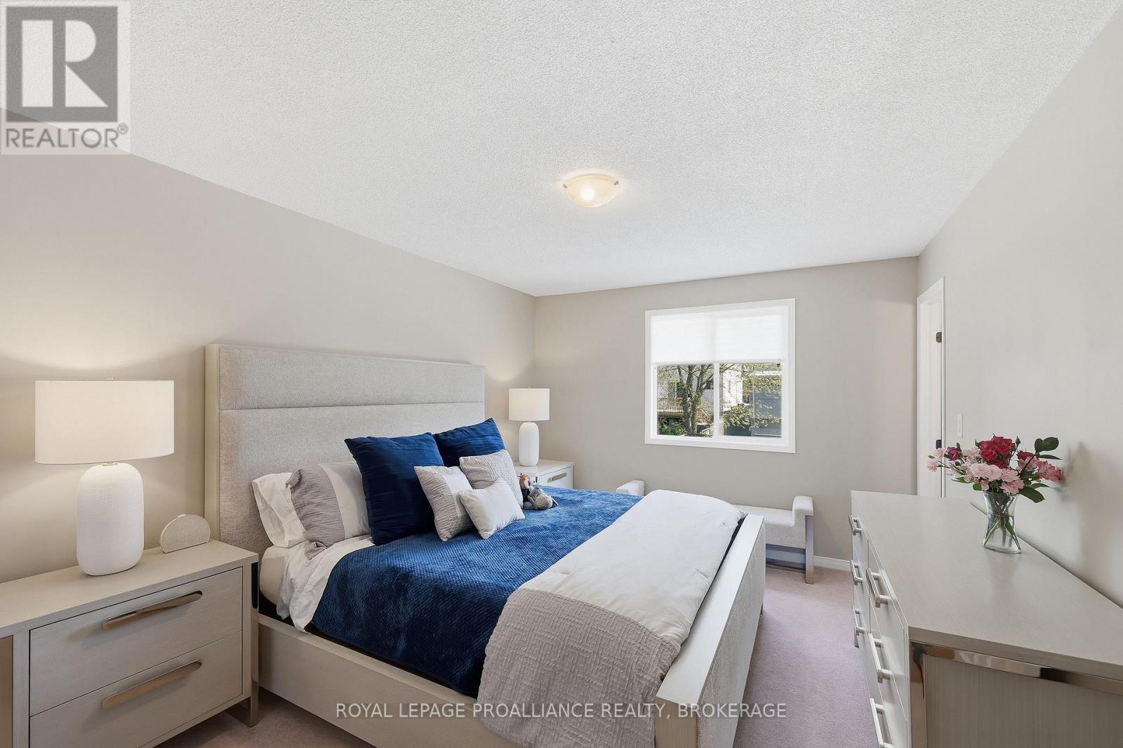 1380 FISHER CRESCENT - 18
