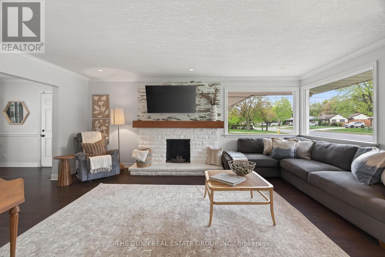 583 OAKRIDGE DRIVE - 9
