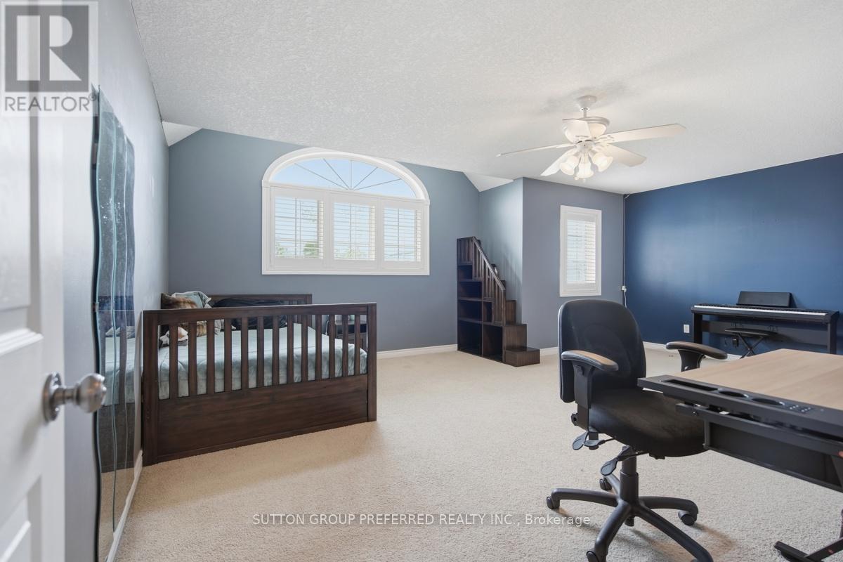 748 APRICOT DRIVE - 20