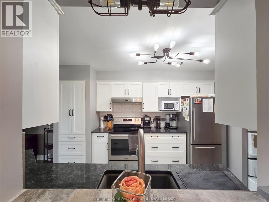 10 VAN ALLEN AVENUE - 13