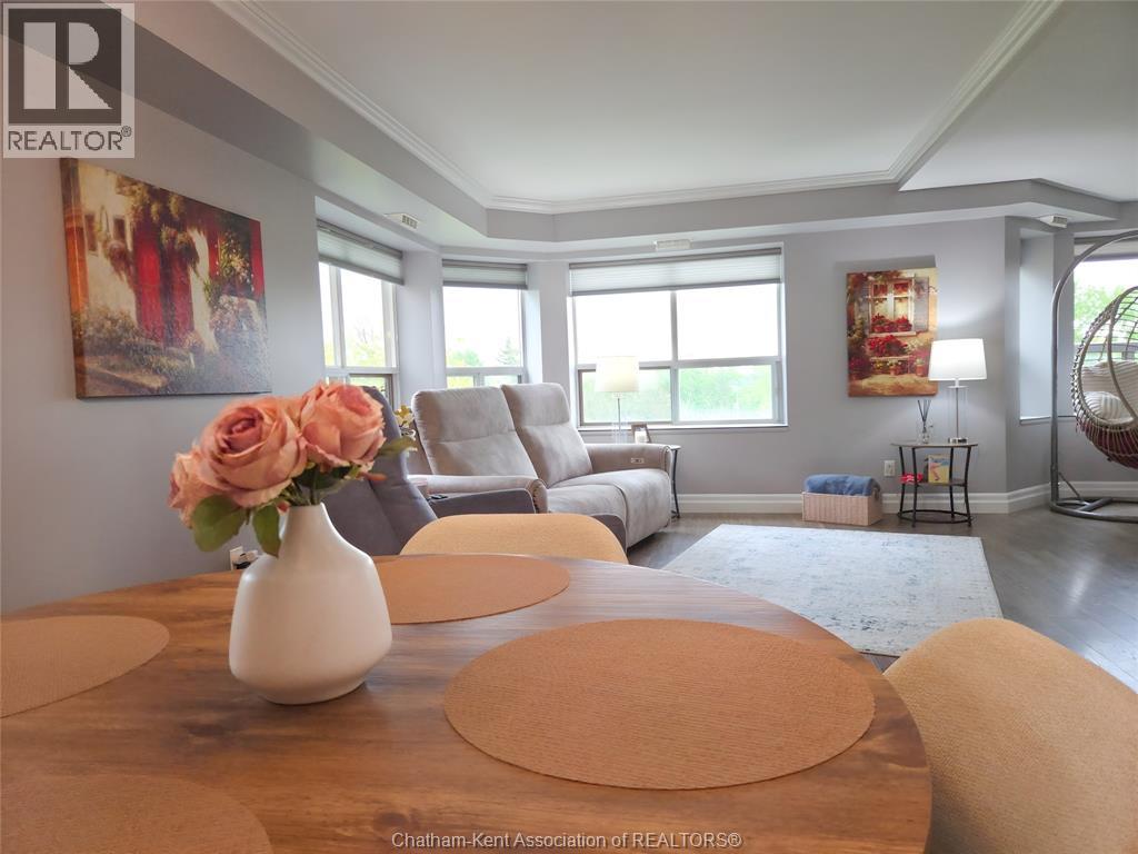 10 VAN ALLEN AVENUE - 20