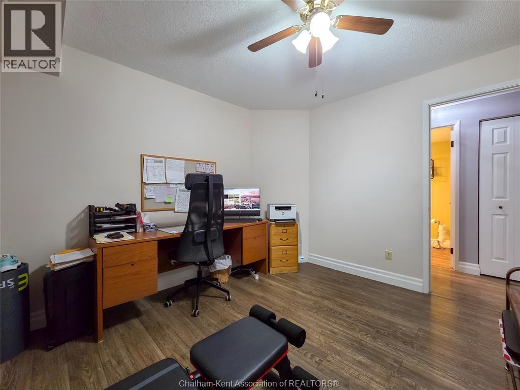 10 VAN ALLEN AVENUE - 25