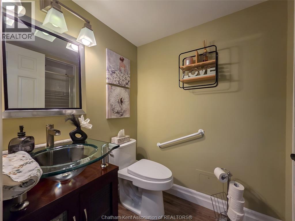 10 VAN ALLEN AVENUE - 29