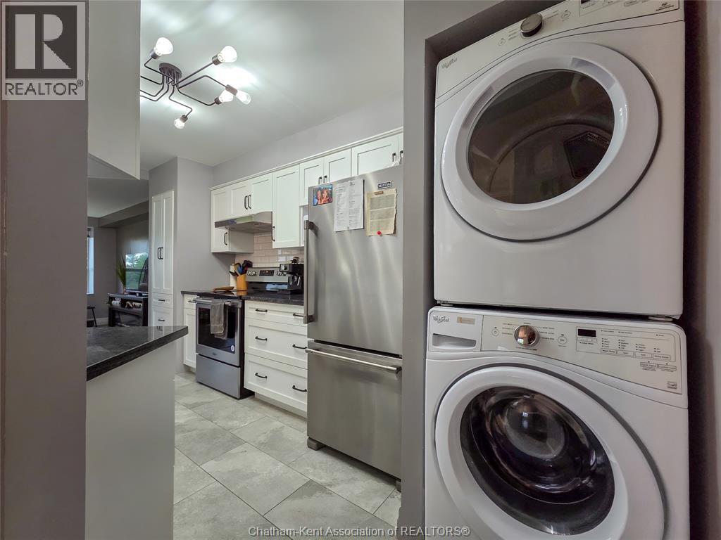 10 VAN ALLEN AVENUE - 31