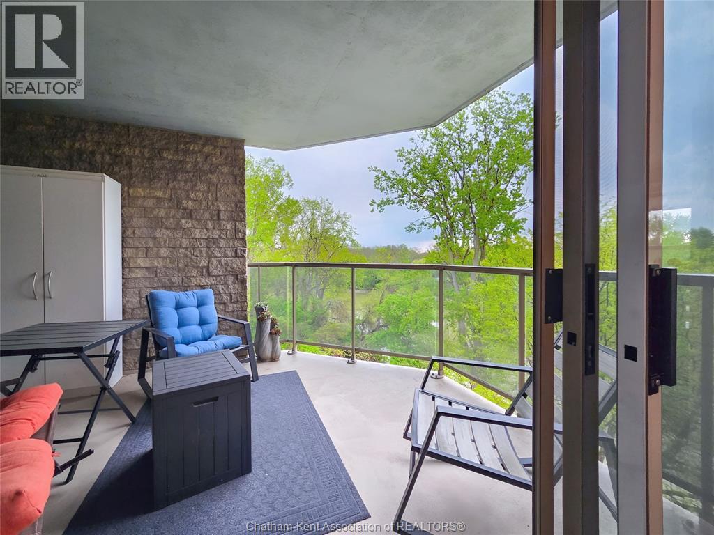 10 VAN ALLEN AVENUE - 35