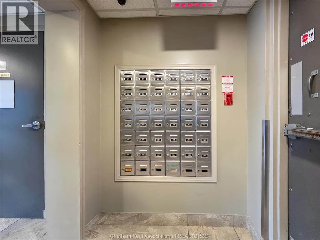 10 VAN ALLEN AVENUE - 46