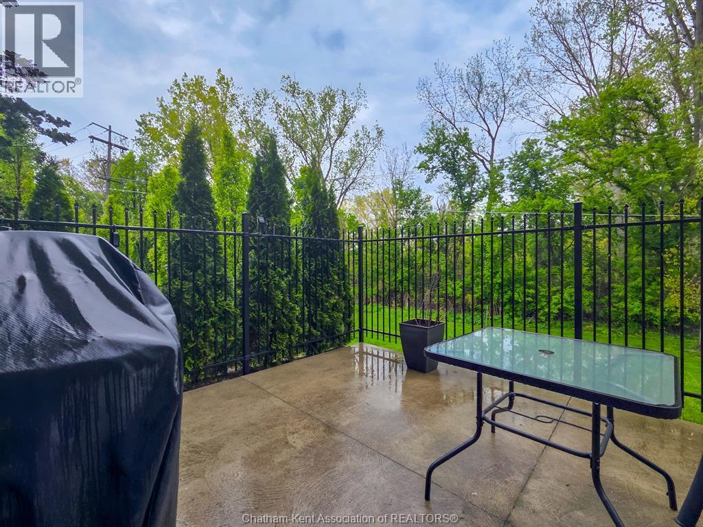 10 VAN ALLEN AVENUE - 48