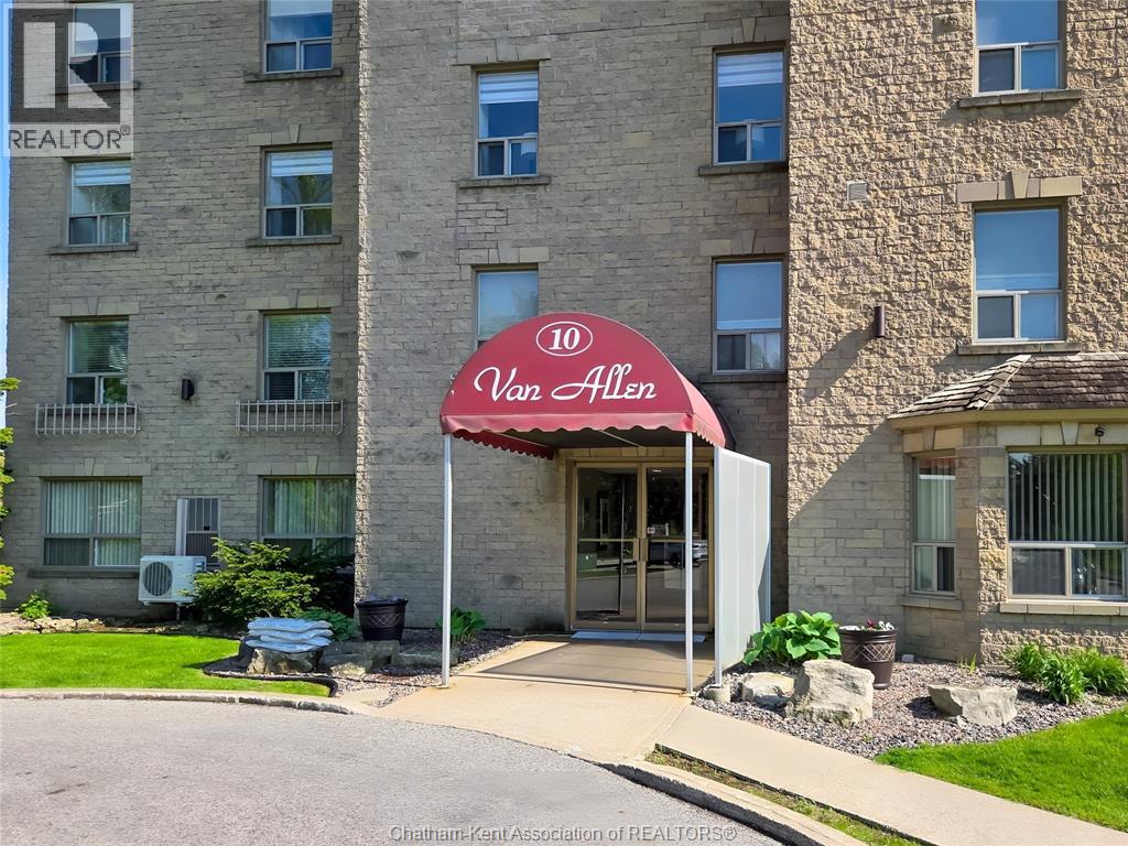10 VAN ALLEN AVENUE - Image 7