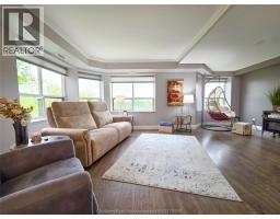 Living room - 10 Van Allen Avenue, Chatham, ON N7L5K1 Photo 9