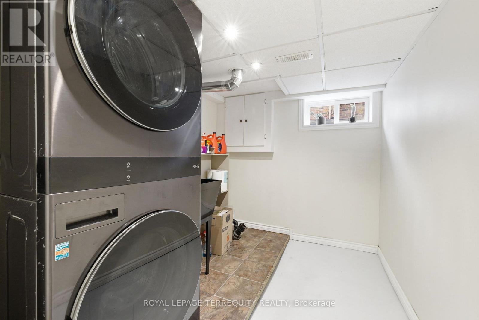253 OSHAWA BOULEVARD S - 35