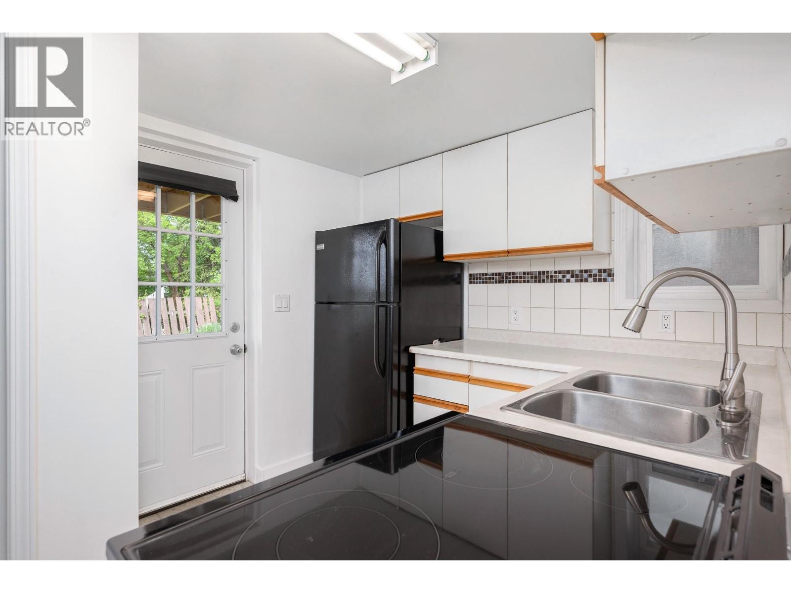 3302 24 Street - 30