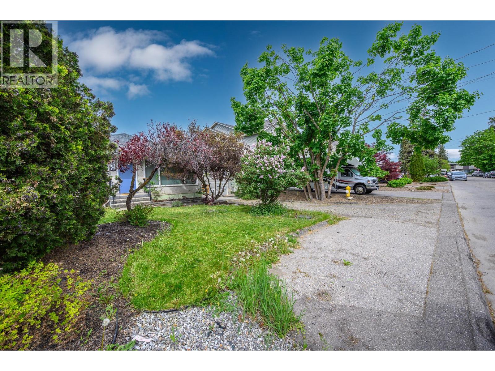 3302 24 Street - Image 3
