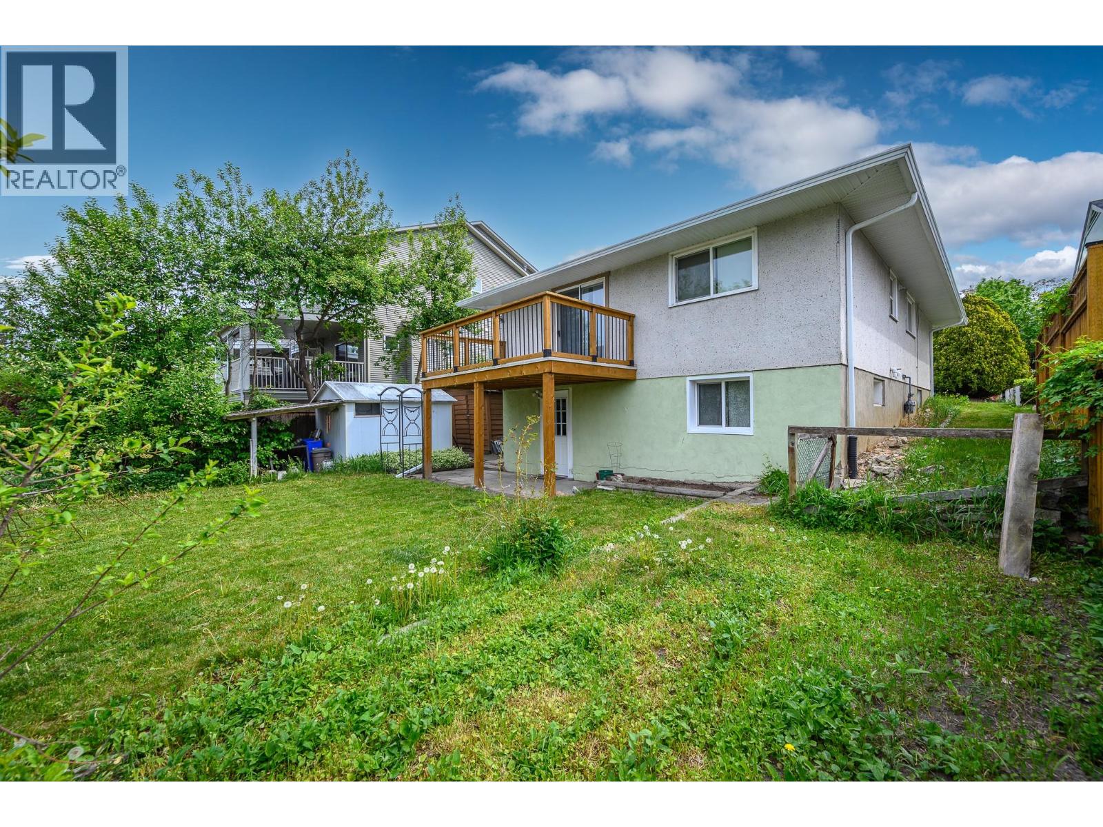 3302 24 Street - 41