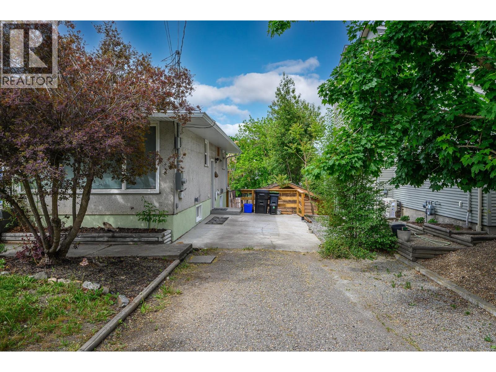 3302 24 Street - 5