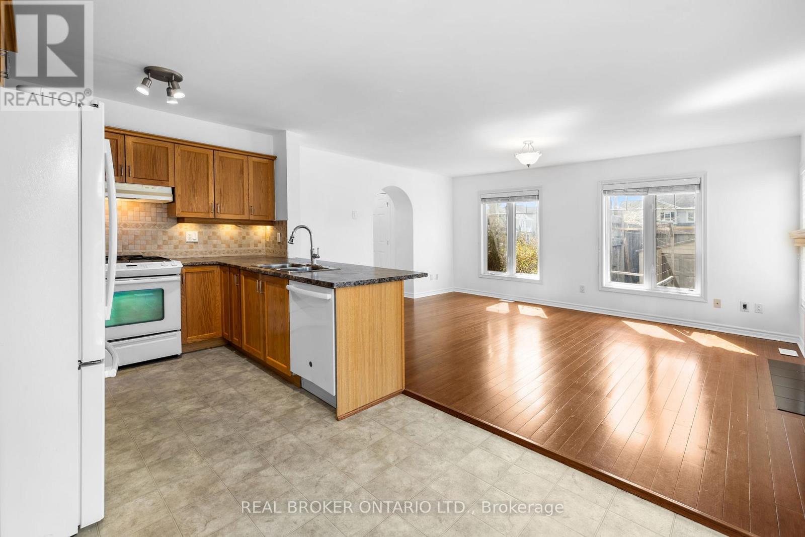 2771 GRAND CANAL STREET - 19
