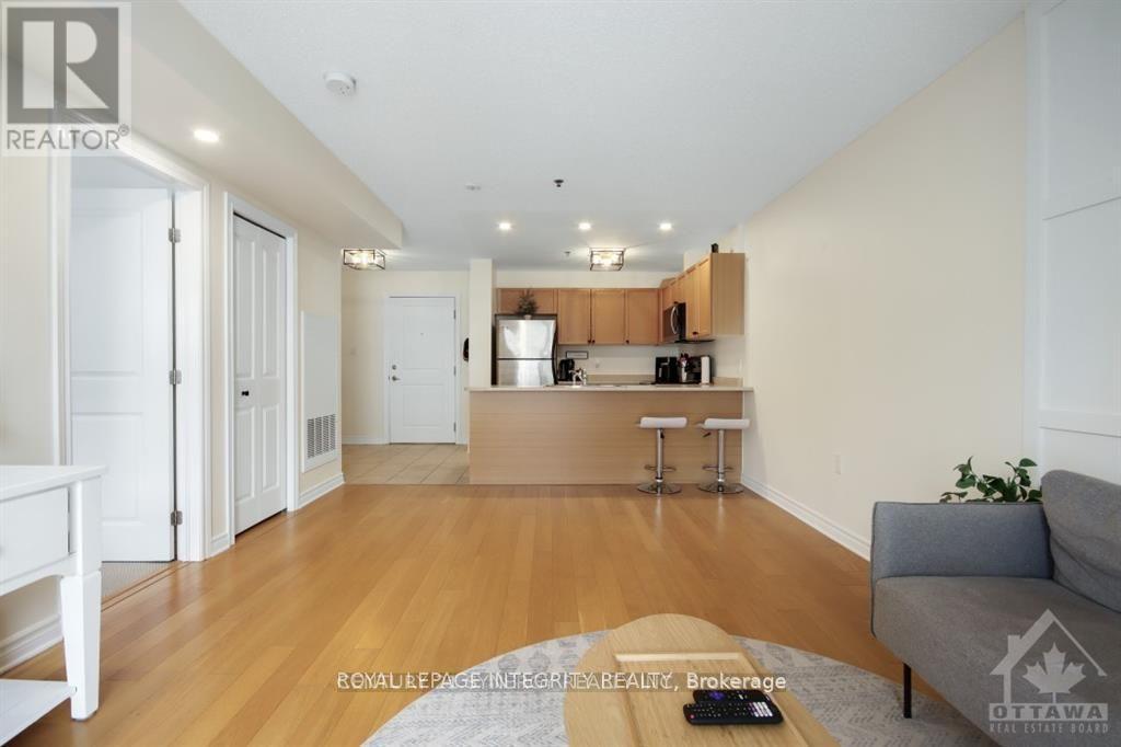 303 - 151 POTTS PRIVATE