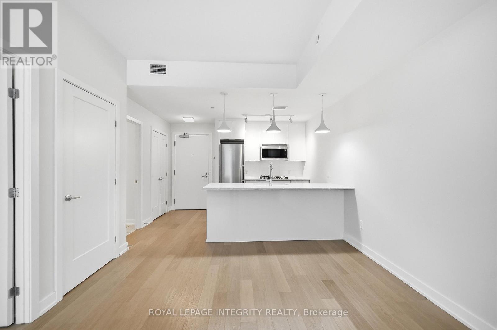 #612 530 DE MAZENOD AVENUE - 13
