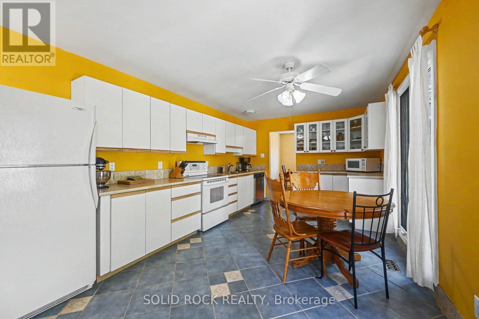 29 JACKSON COURT - 14