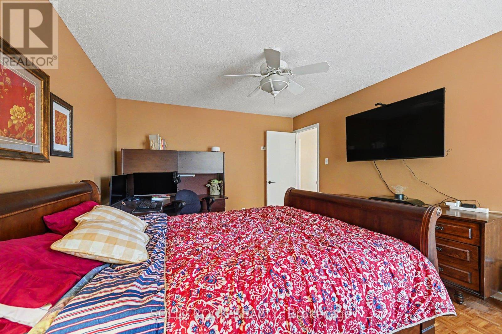 29 JACKSON COURT - 18