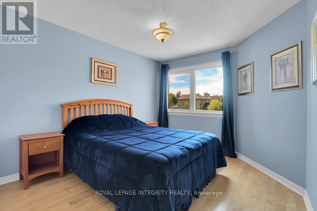 97 GRENADIER WAY - 20