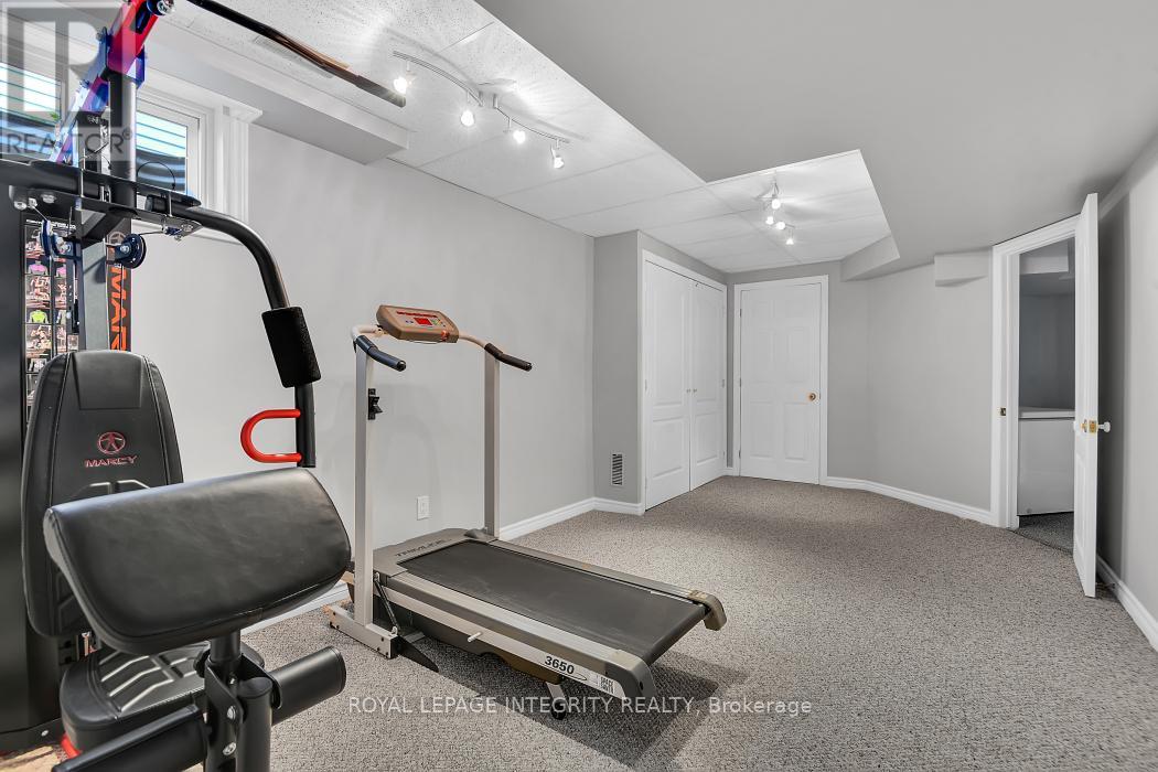 97 GRENADIER WAY - 26