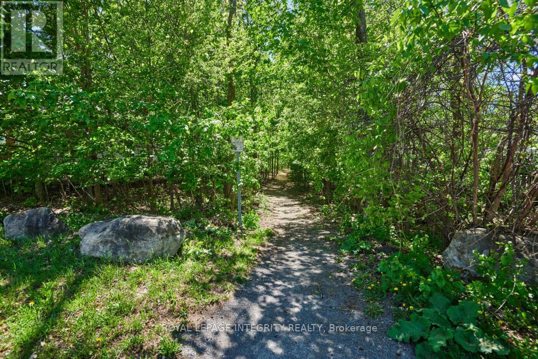 97 GRENADIER WAY - 31