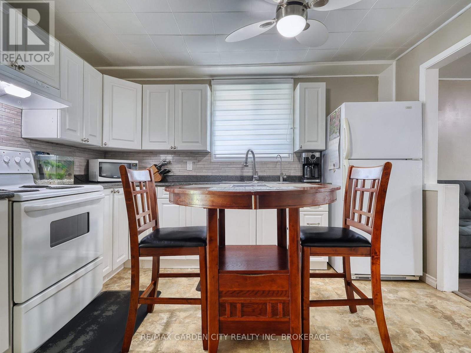 73 HARRIET STREET - 13