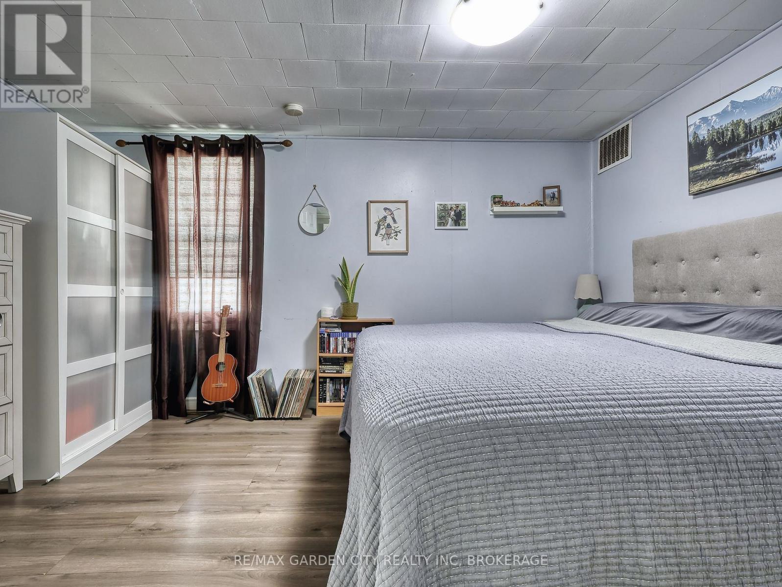 73 HARRIET STREET - 18