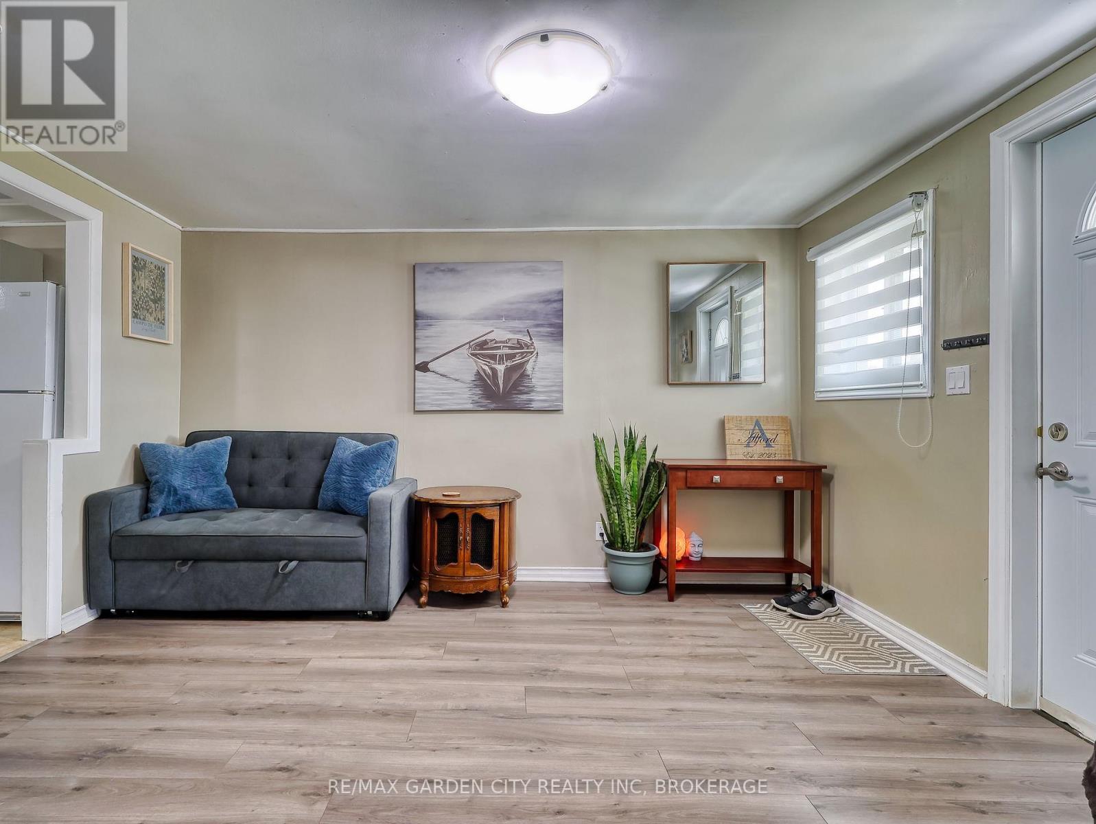 73 HARRIET STREET - 8
