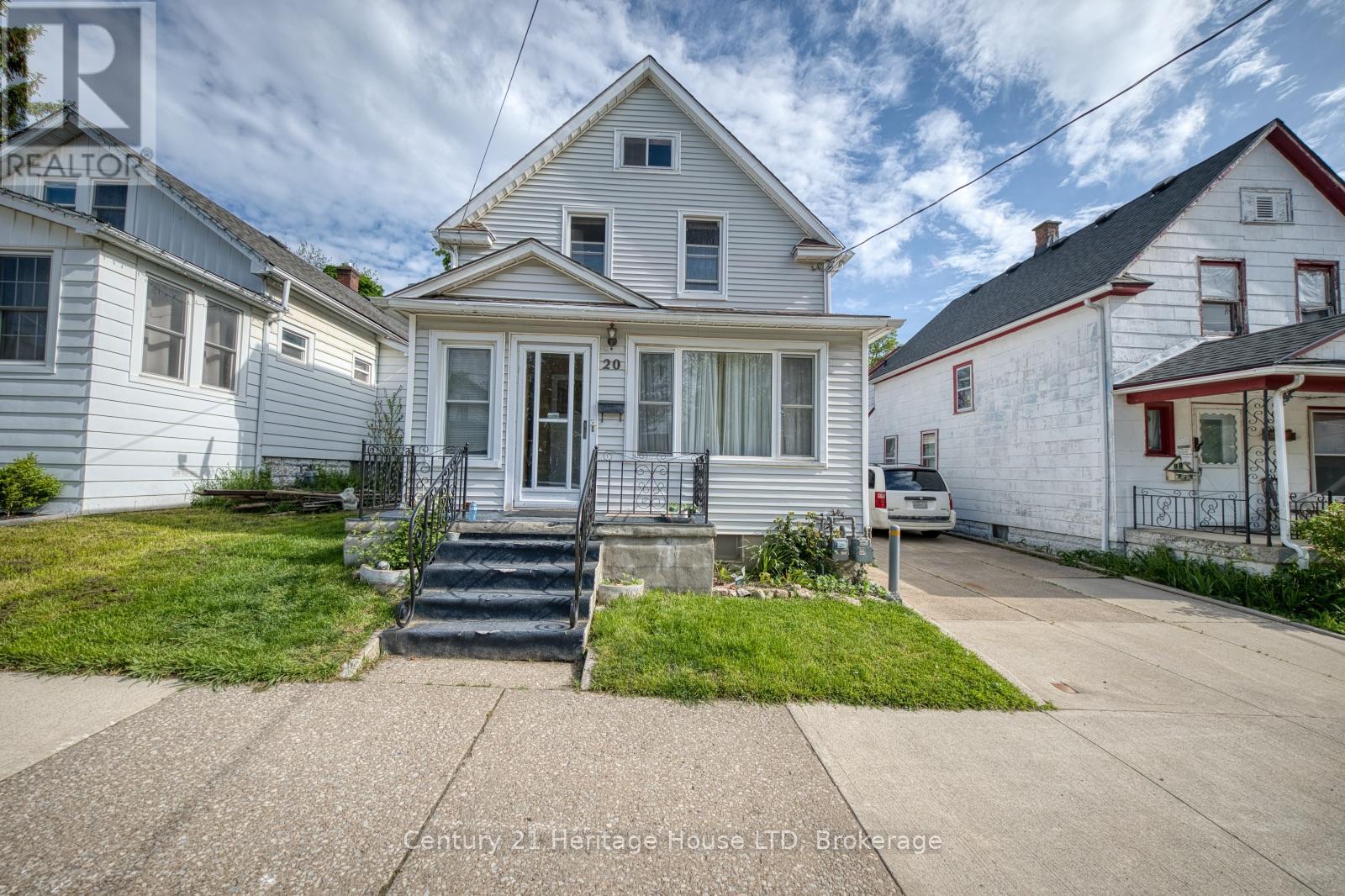 20 DUFFERIN STREET - 1