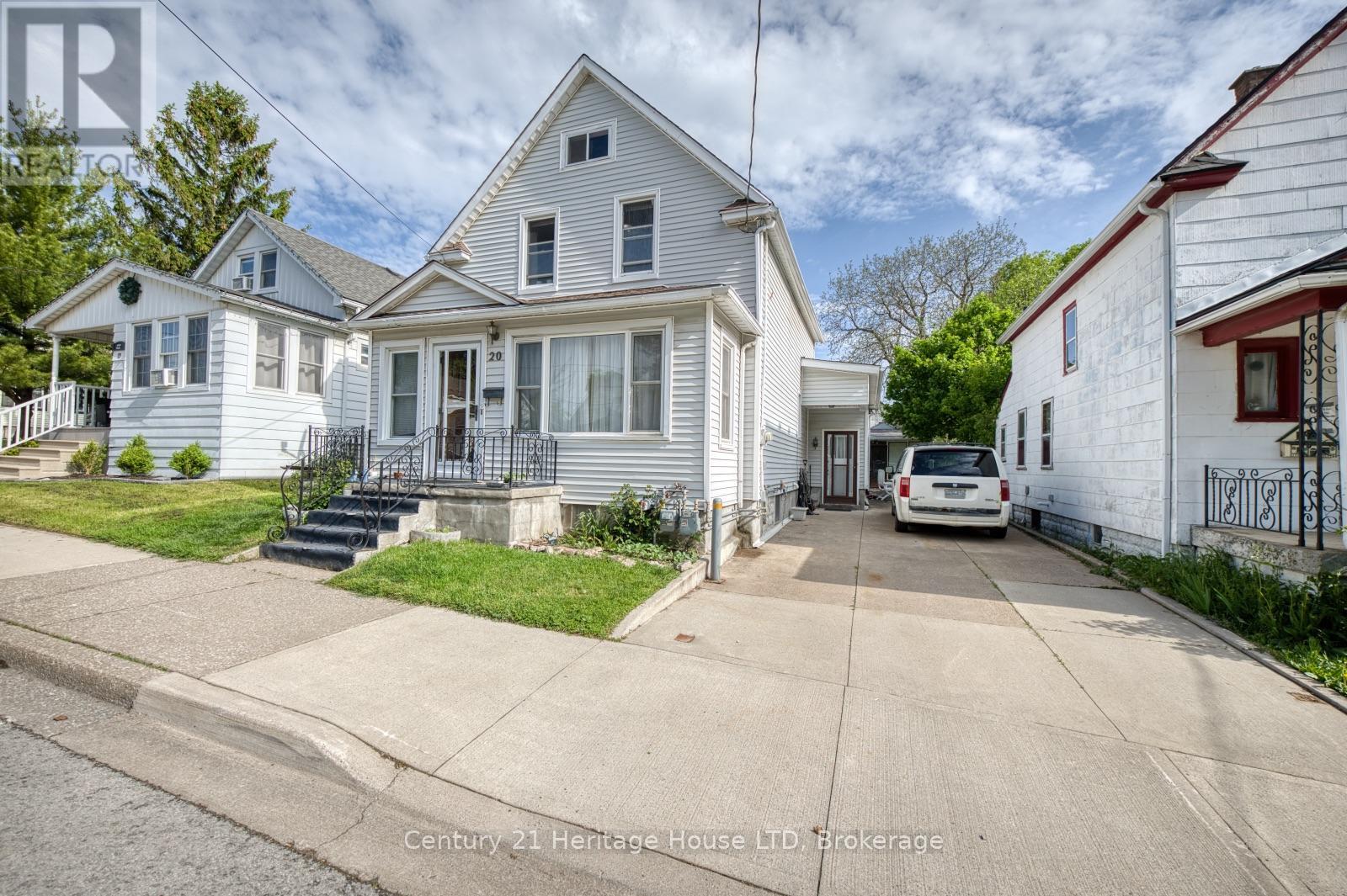 20 DUFFERIN STREET - 2