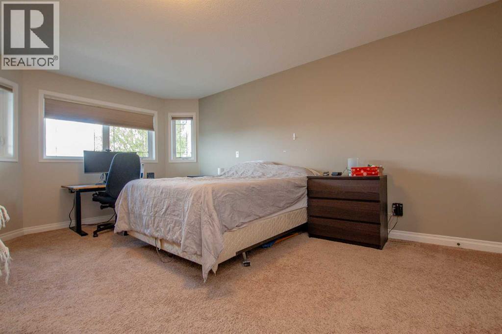 7013 115 Street - 16
