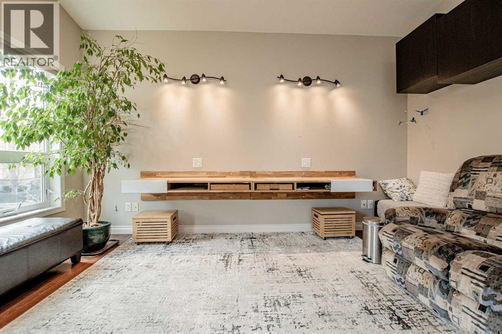 7013 115 Street - 9