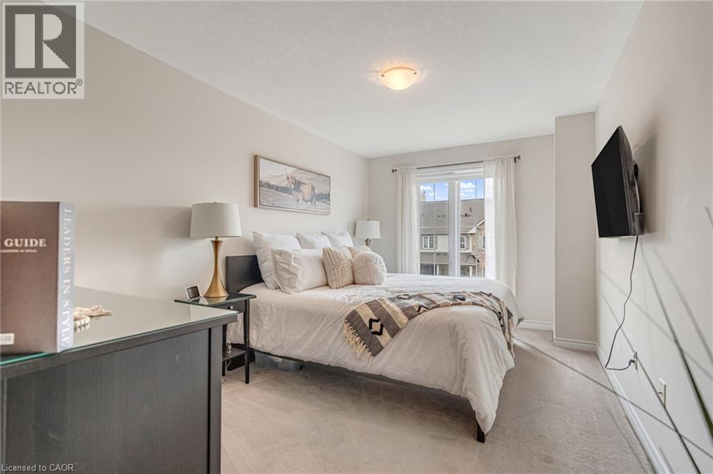 26 HISCOTT Drive, Waterdown, Ontario, L8B0A3 — Photo 12
