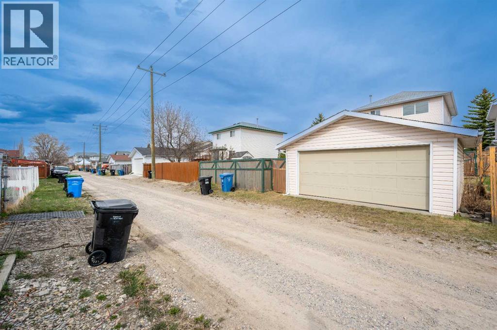 88 Applemont Close SE - 41