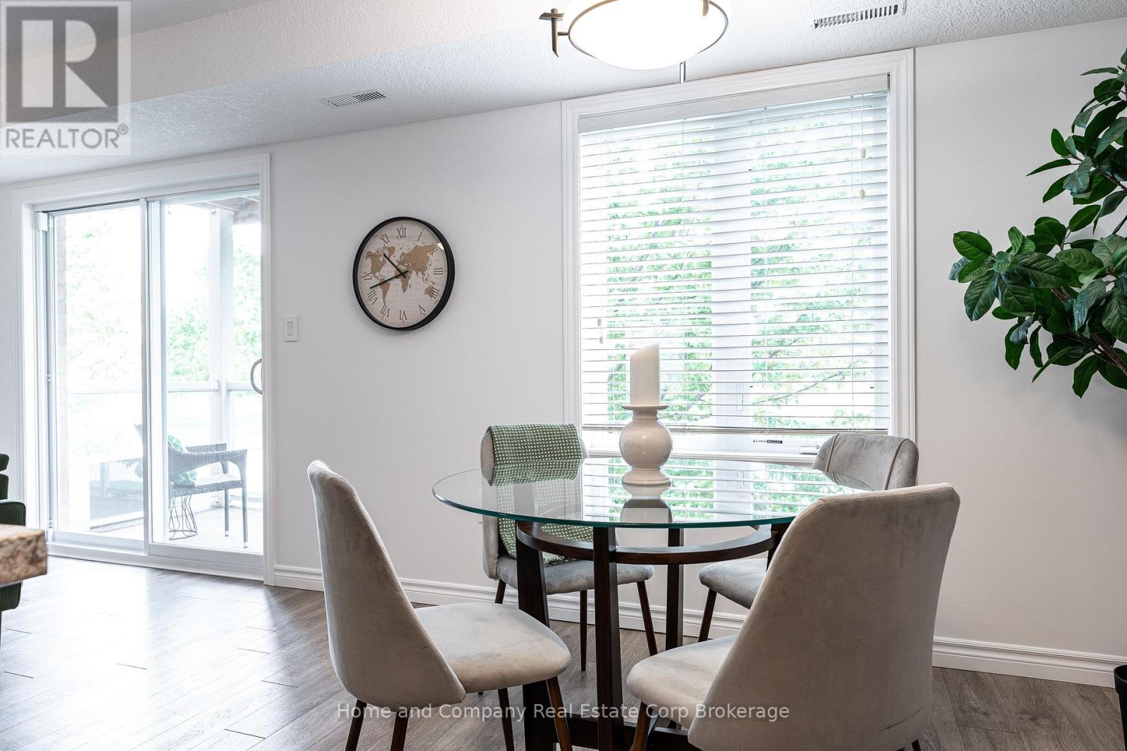 #4 148 BORDEN STREET - 15