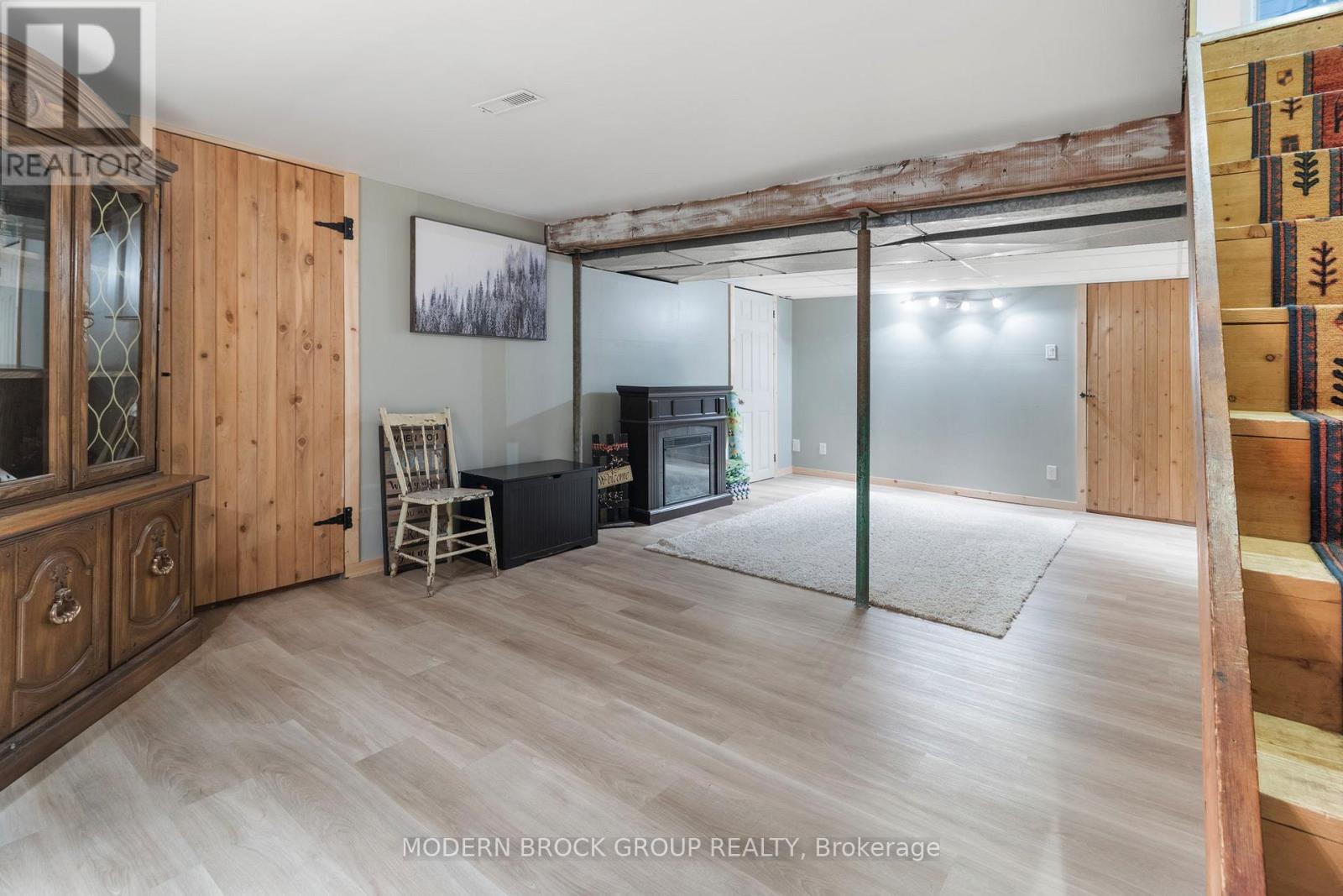 1055 COUNTY ROAD 15 ROAD - 29