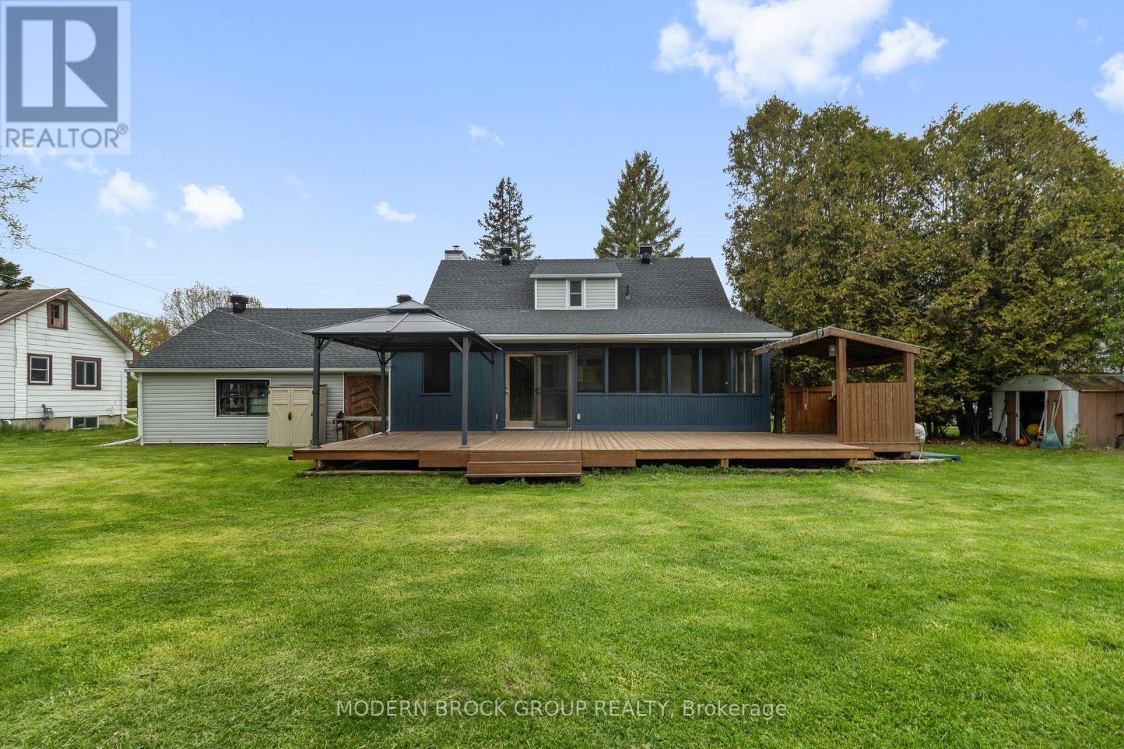 1055 COUNTY ROAD 15 ROAD - 33