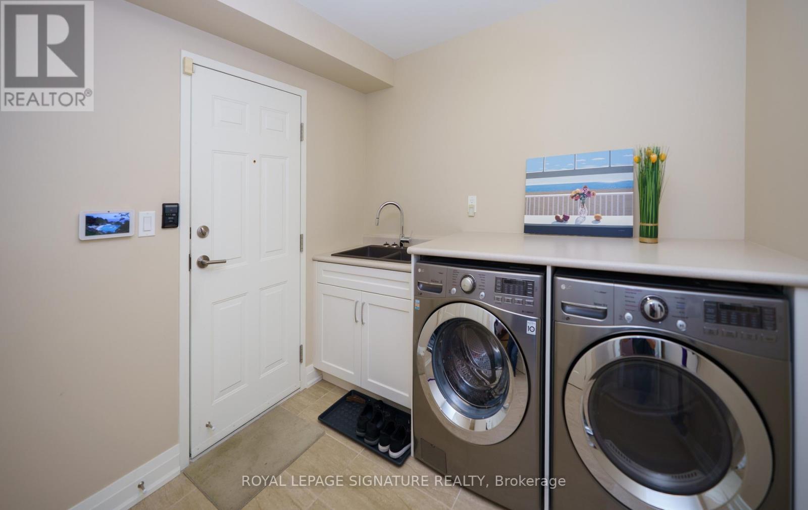 12 ABBEYWOOD TRAIL - 17