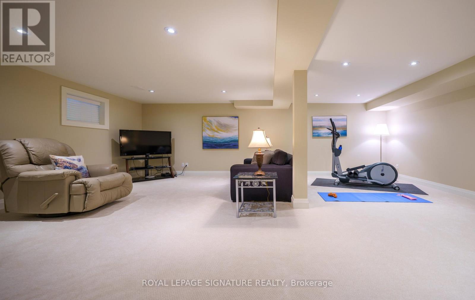 12 ABBEYWOOD TRAIL - 36