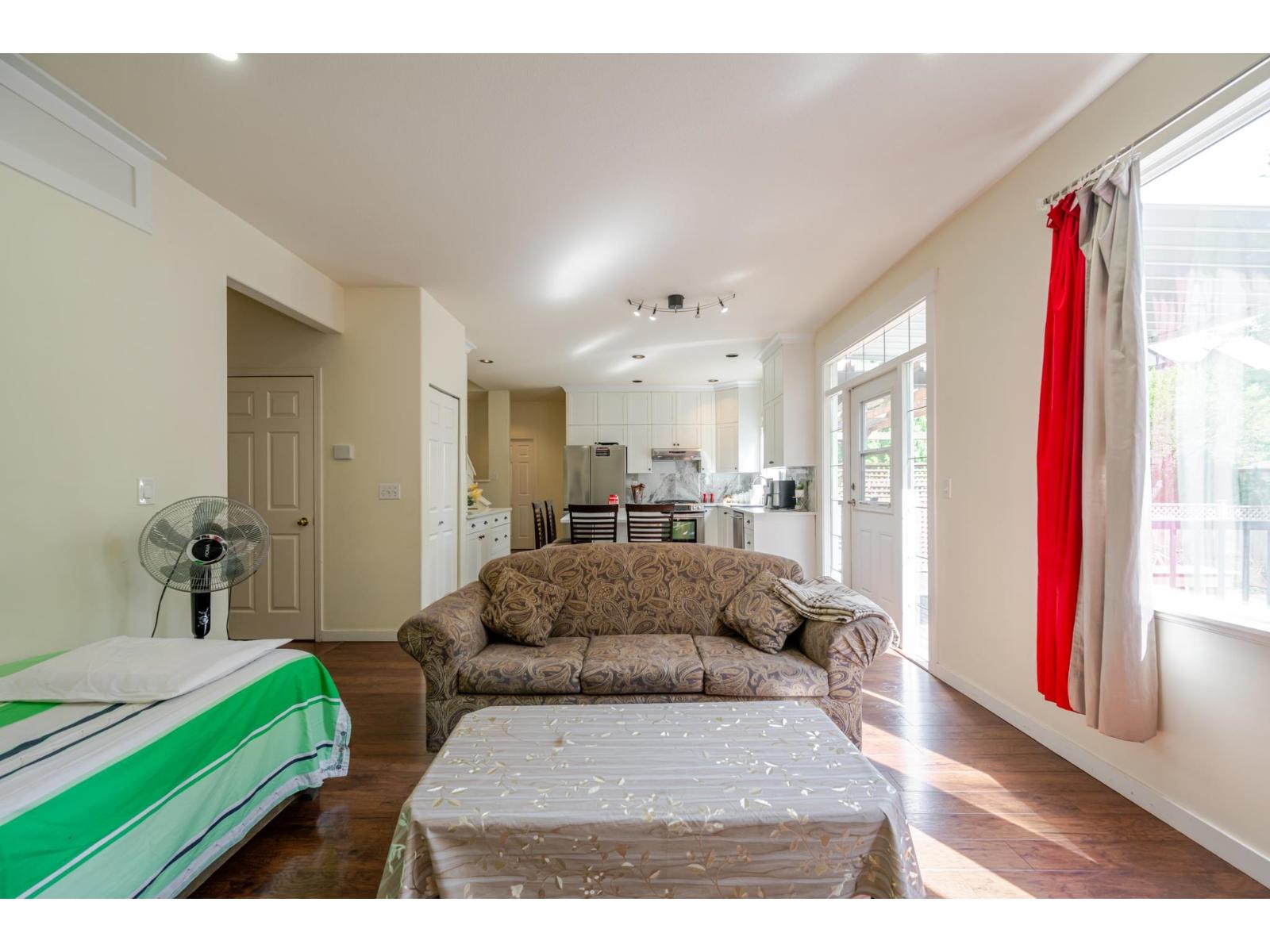 7 Bed, 5 Bath House for Sale in Surrey – 18162 69 AVENUE, Surrey – MLS# R3124308 - Image 14