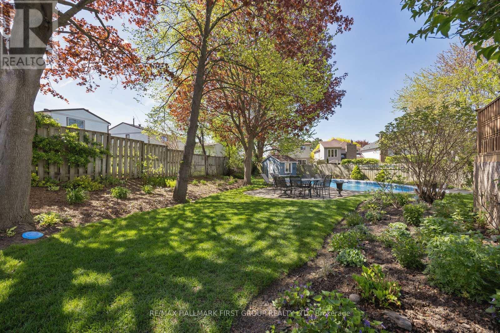 28 EMPSON COURT - 38