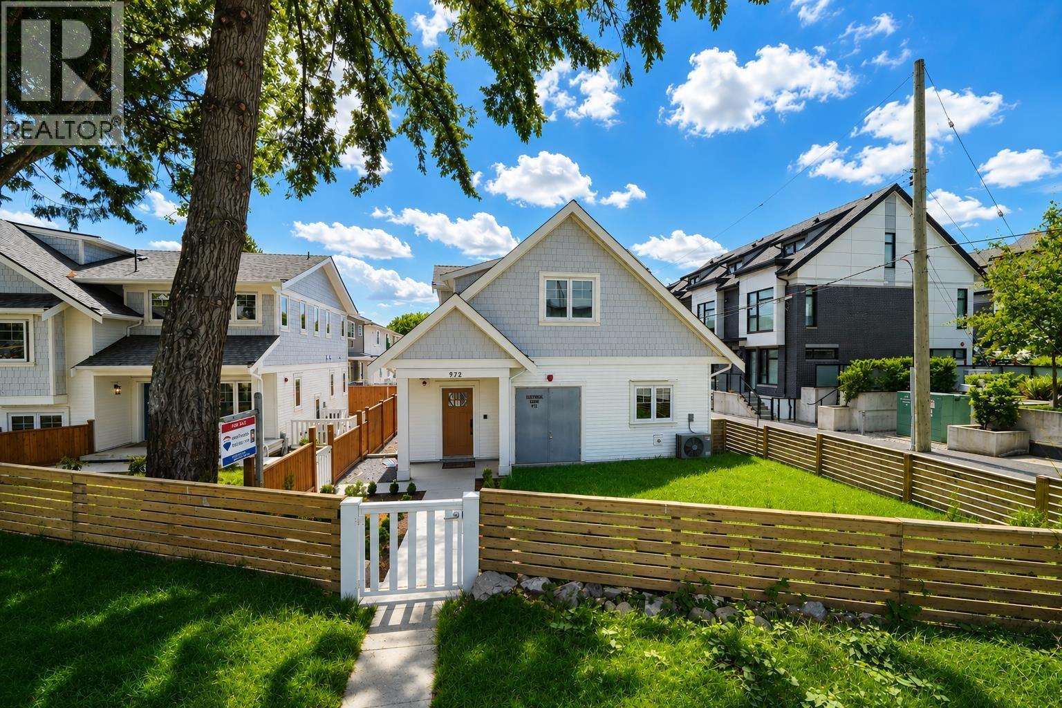 972 PARK Drive - photo 2