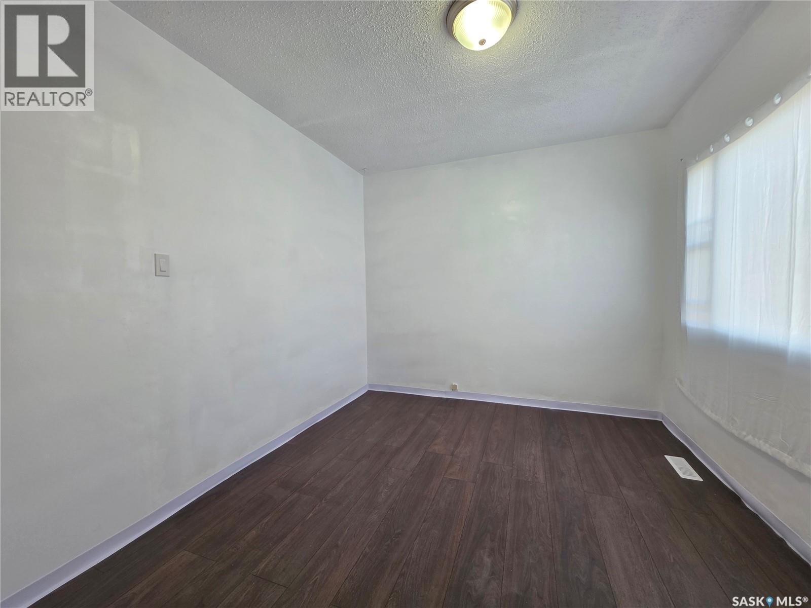 478 3rd AVENUE NW - 5