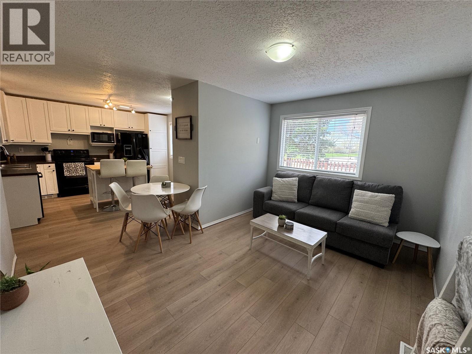 43 Marshall CRESCENT - 12