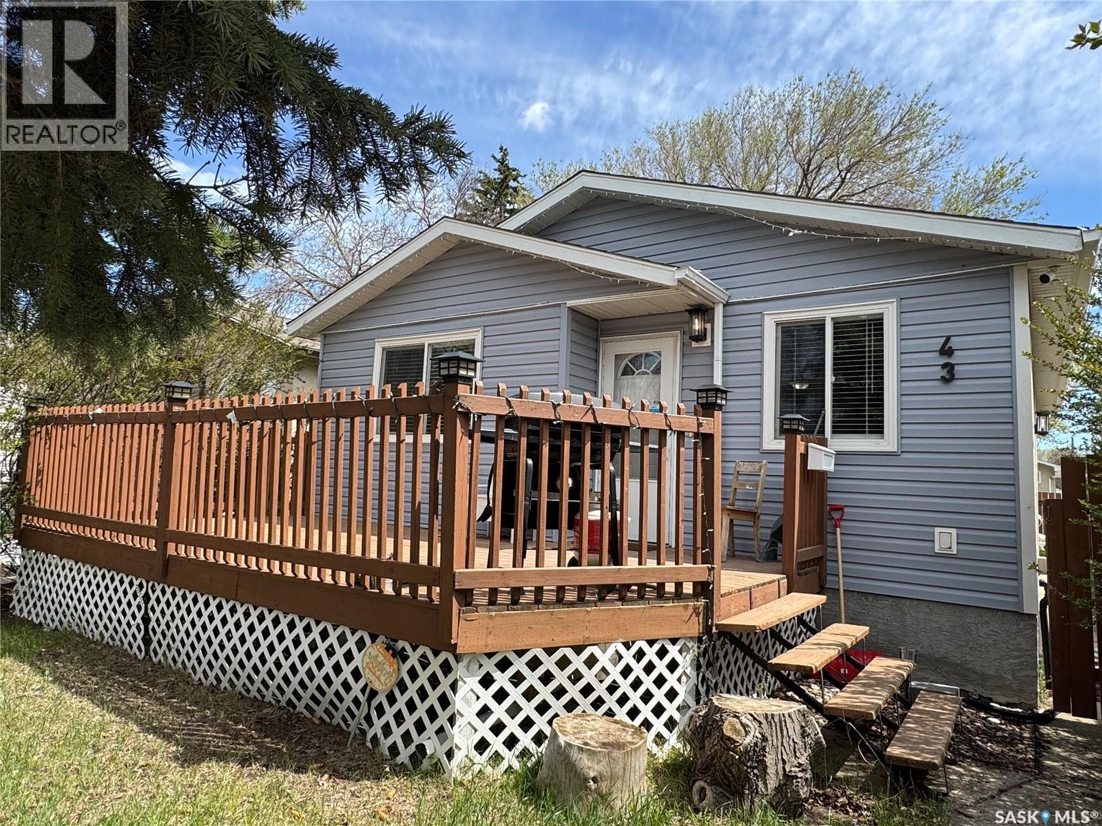 43 Marshall CRESCENT - 3