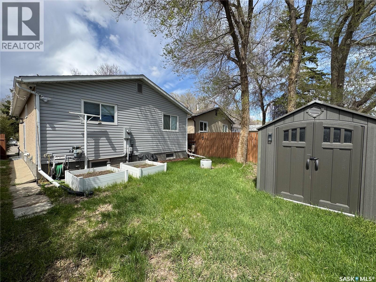 43 Marshall CRESCENT - 31