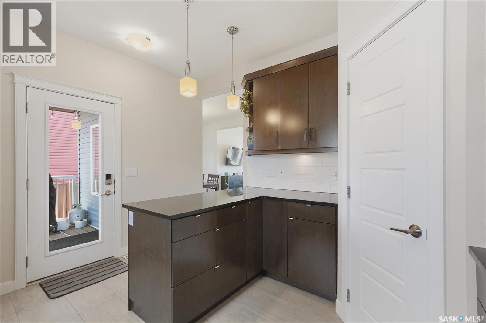 530 Maple CRESCENT - 14