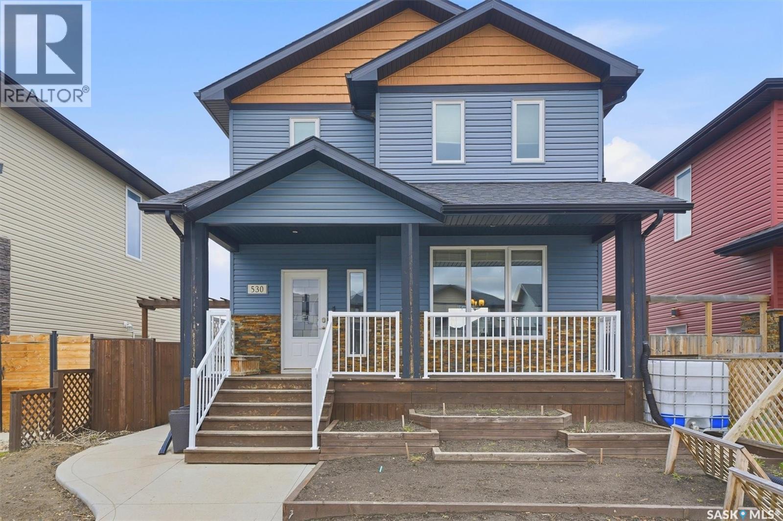 530 Maple CRESCENT - 46