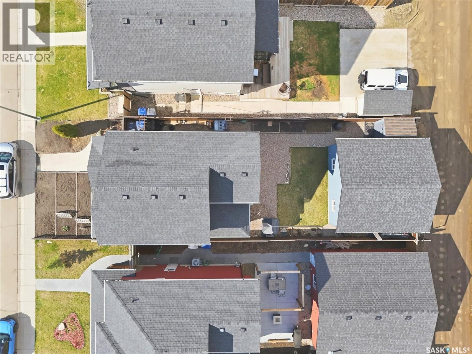 530 Maple CRESCENT - 51